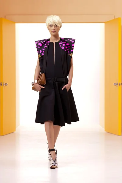 Look 13